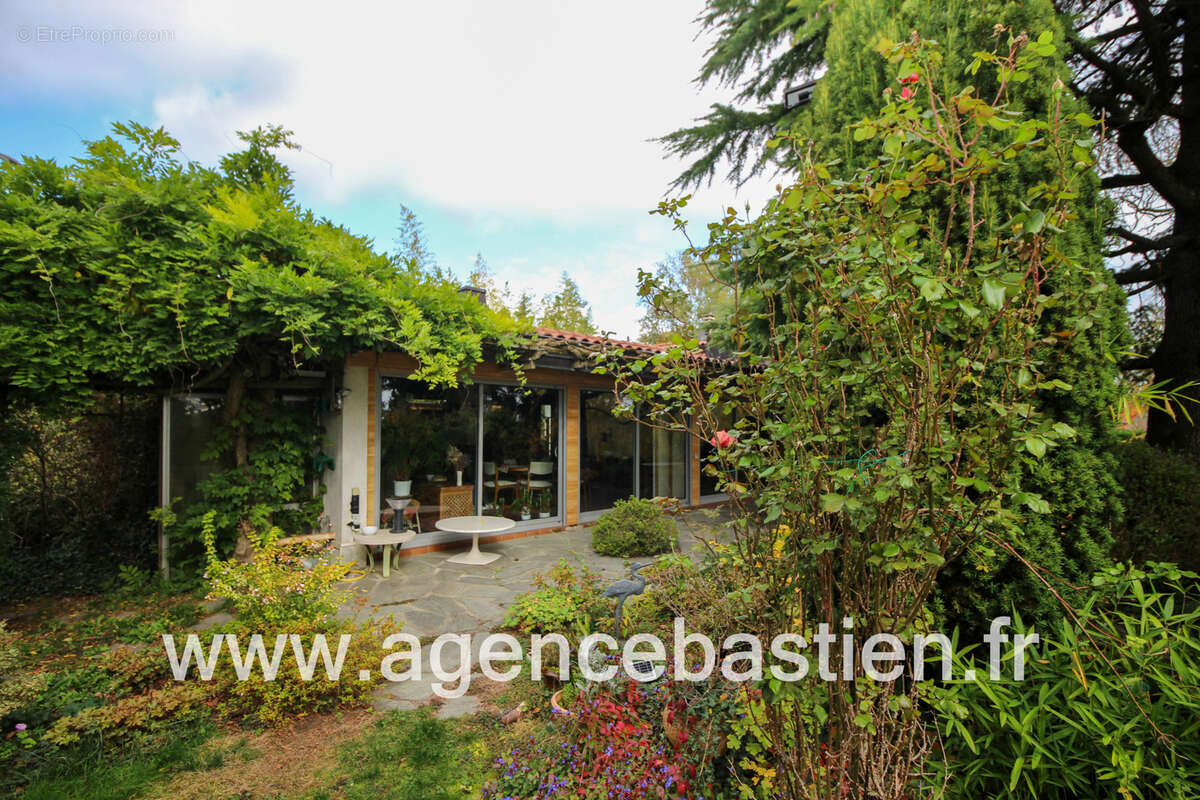 Maison à DIVONNE-LES-BAINS