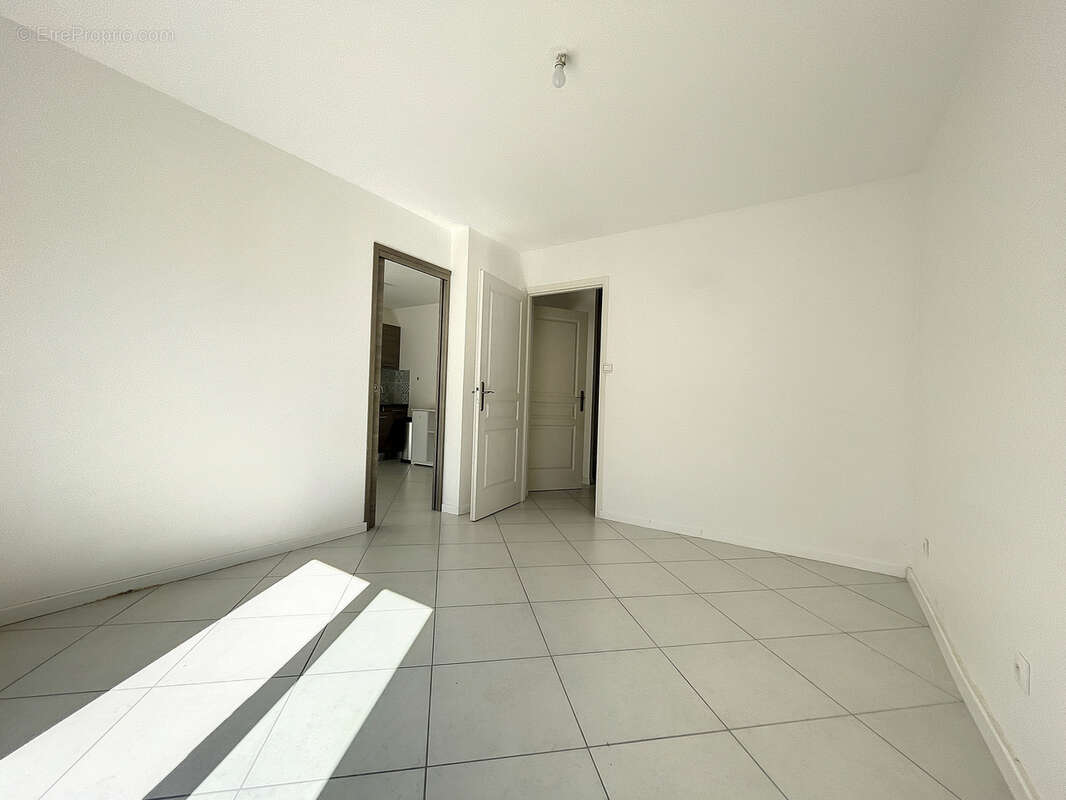 Appartement à SAINT-GENIS-LAVAL