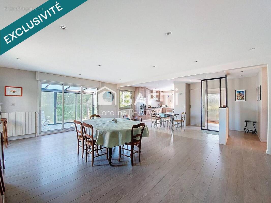 Photo 1 - Maison à MASSY