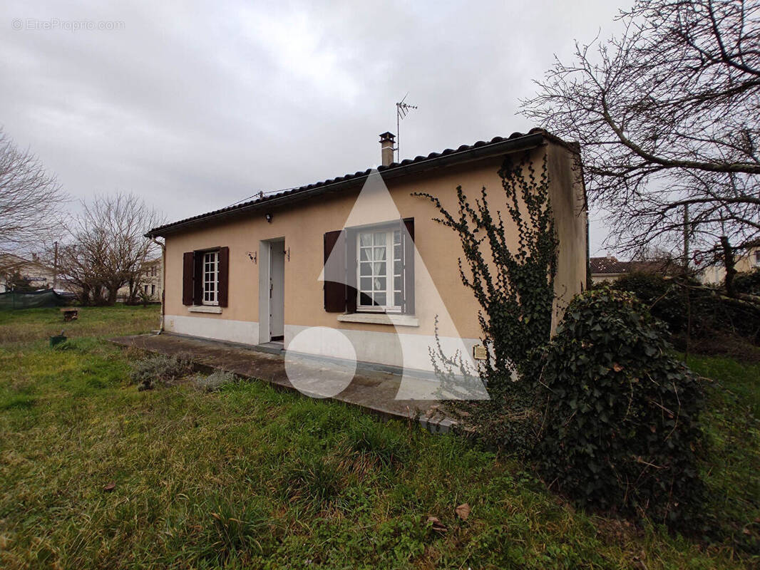 Maison à SAINT-ANTOINE-SUR-L'ISLE