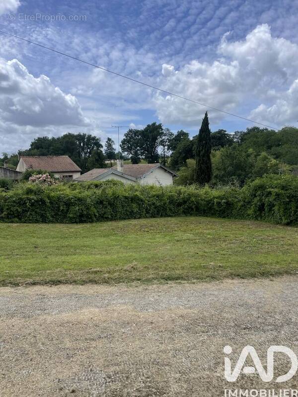 Photo 1 - Terrain à VERDELAIS