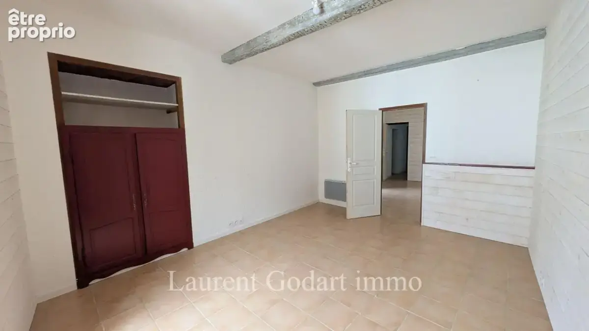 Maison de village en pierre avec 5 chambres et cour - photo 6
