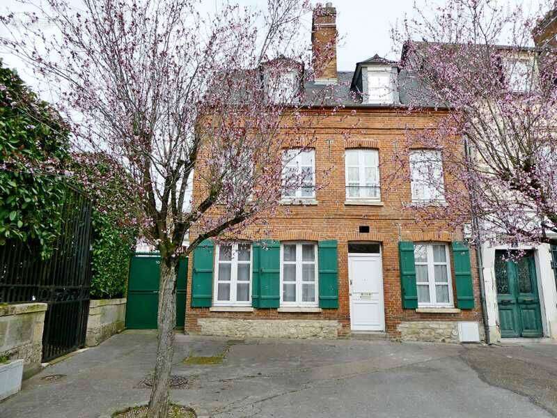 Maison à GOURNAY-EN-BRAY