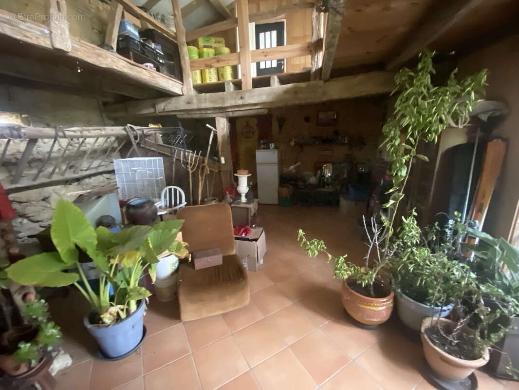 Maison à SEISSAN