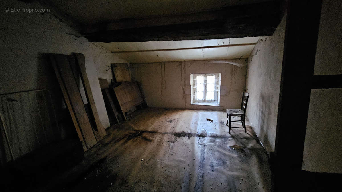 Maison à BUSSIERE-POITEVINE