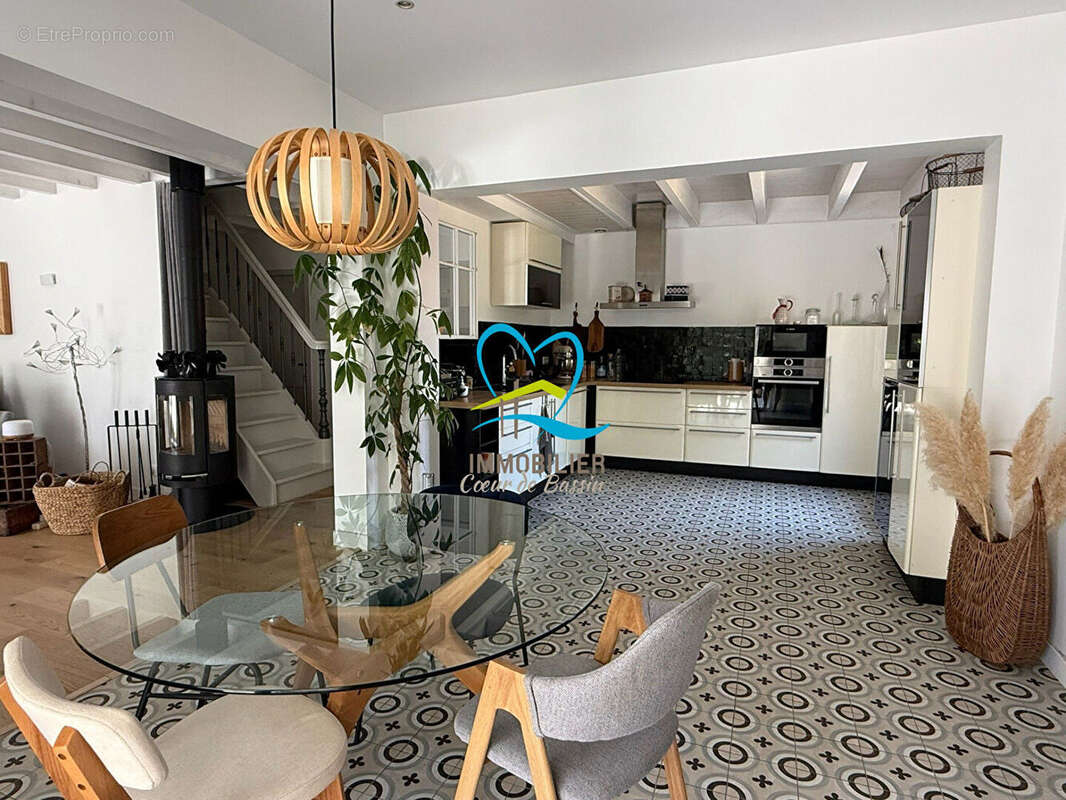 **Charmante villa arcachonnaise 145m2 à 150 mètres de la plage** Taussat - photo 4