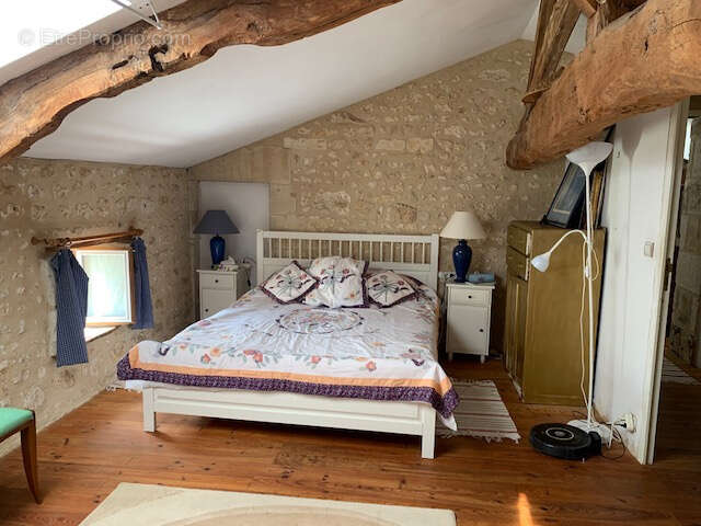 Maison à SAINT-THOMAS-DE-CONAC