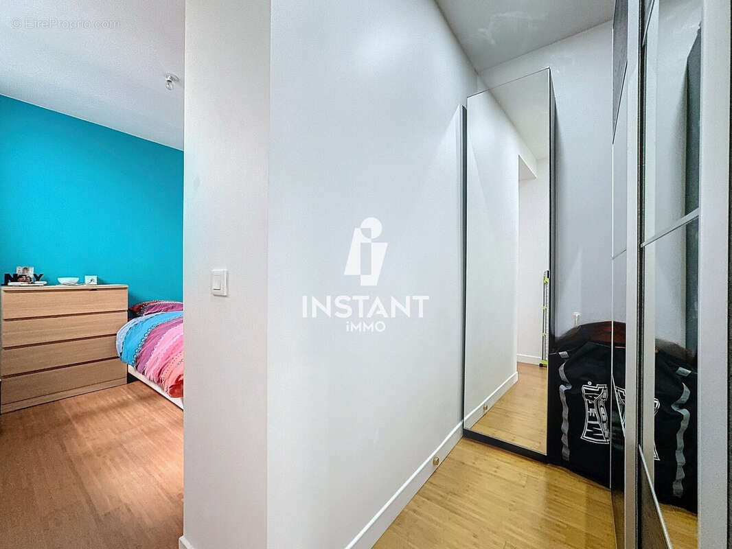 Appartement à CHARENTON-LE-PONT