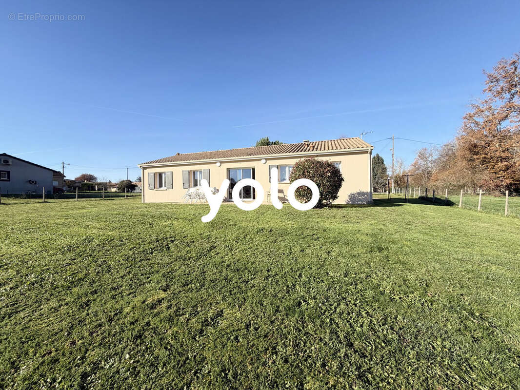 Maison à RAZAC-SUR-L&#039;ISLE