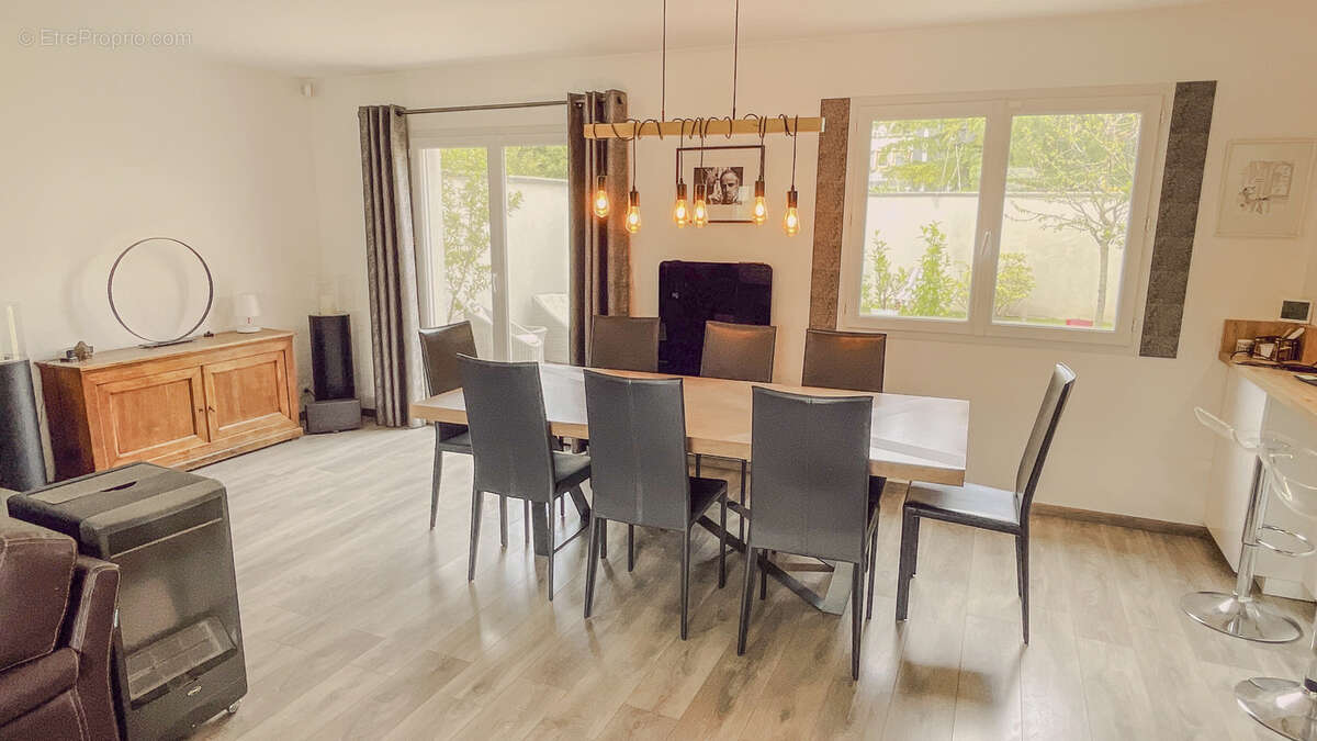 Maison à NANTERRE
