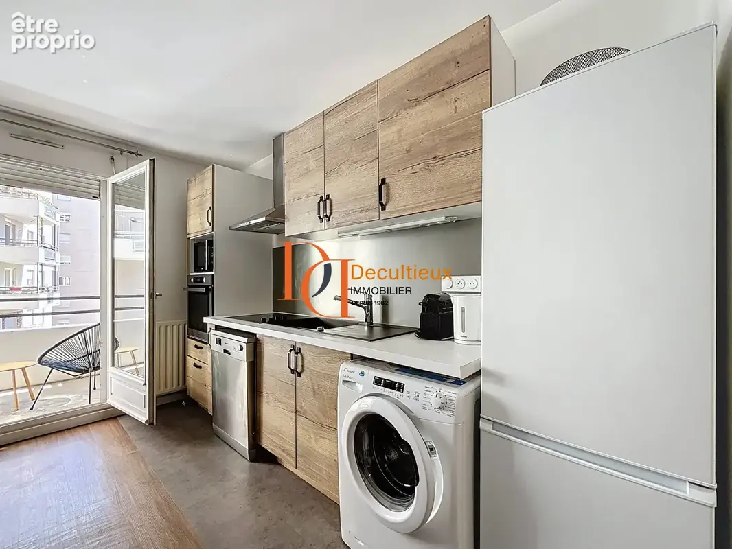 Appartement 5 pièces 72 m² à vendre à Villeurbanne (69100) - photo 2