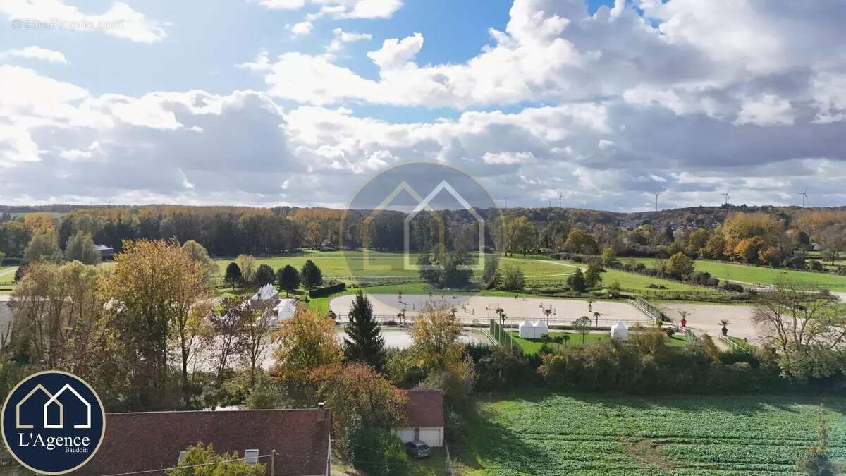 Terrain à VILLEMEUX-SUR-EURE