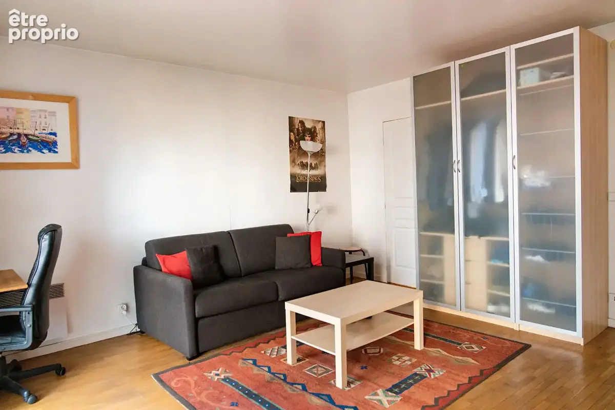 **Studio 29,6 m² avec parking et cave à 4 min à pied du métro Mairie d'Issy** - photo 3