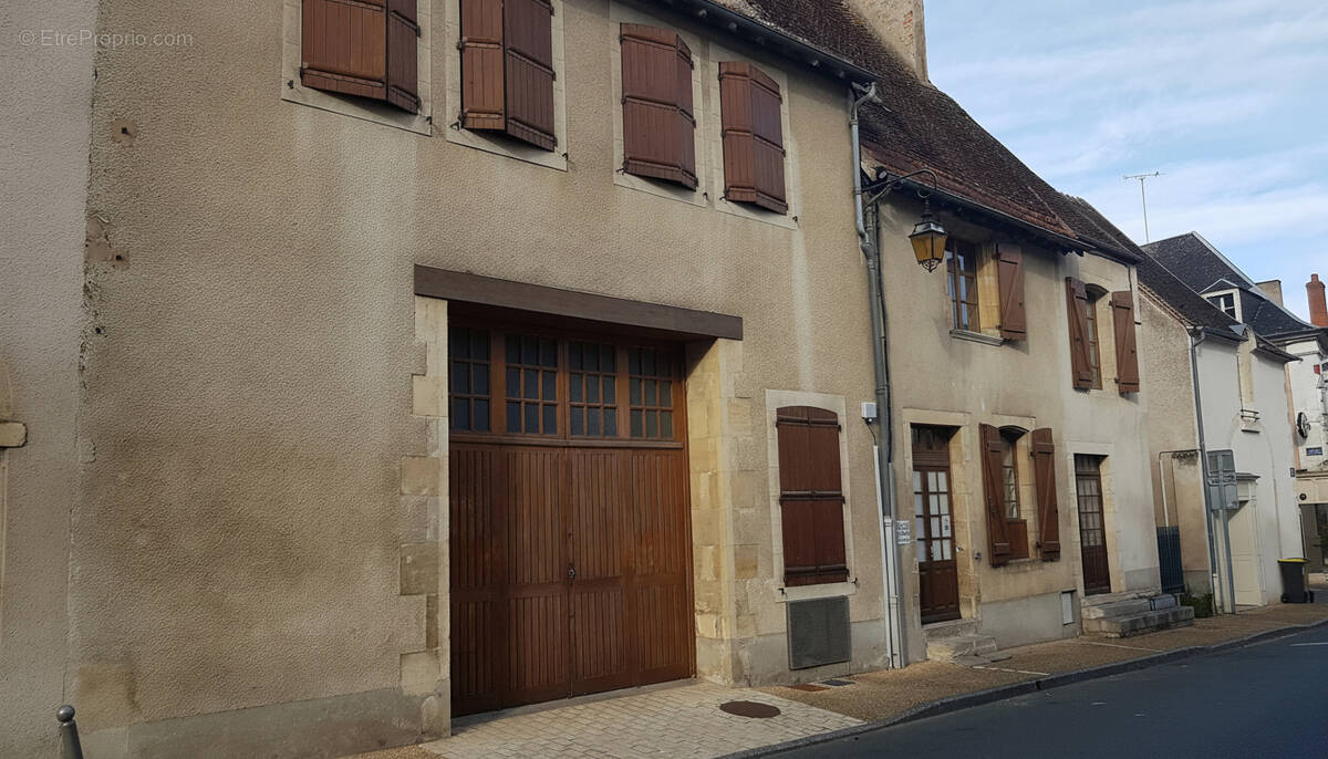 Appartement à SAINT-AMAND-MONTROND
