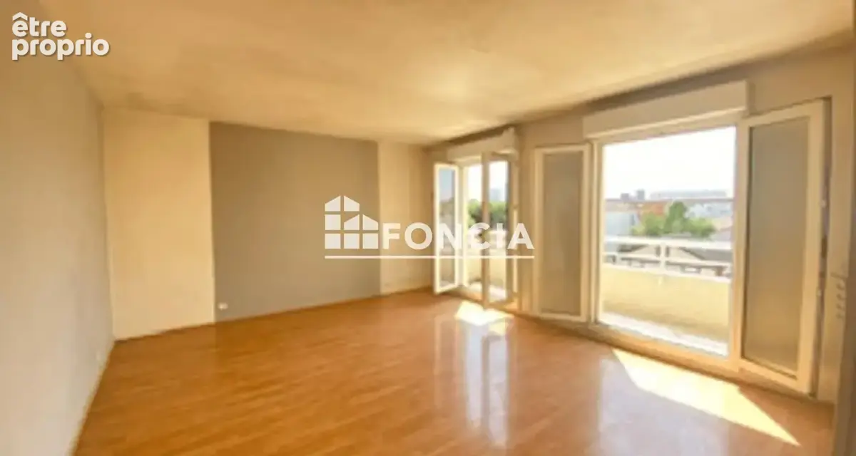 À vendre –  Quai de seine Charmant 2 pièces avec balcon et parking - photo 2