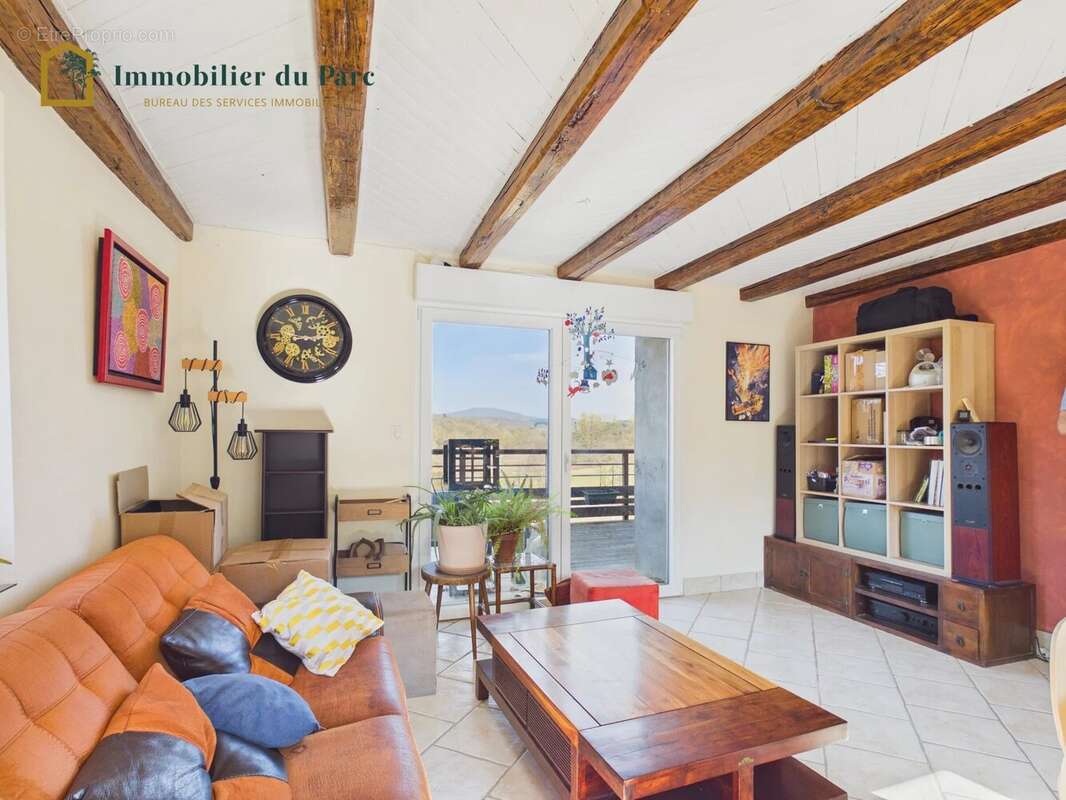 Maison à FRAHIER-ET-CHATEBIER