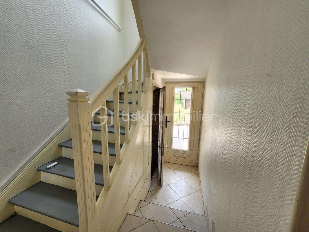 Maison à NEUVY-SAUTOUR