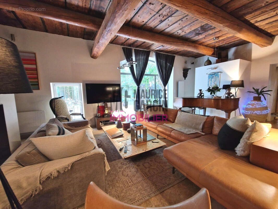 Maison à CAUMONT-SUR-DURANCE