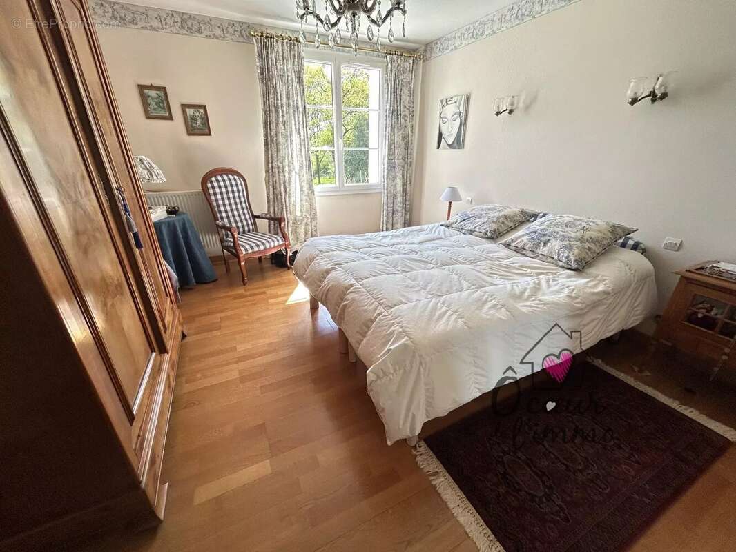 Maison à CHANTELOUP-LES-BOIS