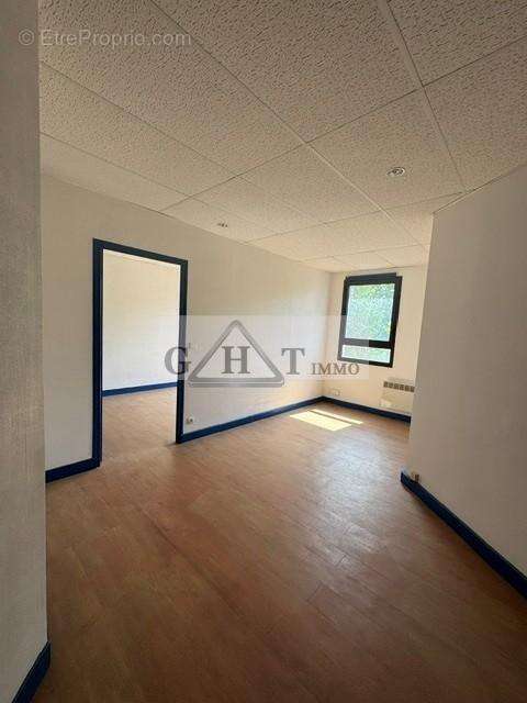 À vendre – bureaux 250 m² – noisy-le-grand centre - photo 3