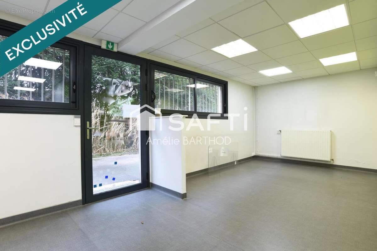 Photo 2 - Commerce à BESANCON