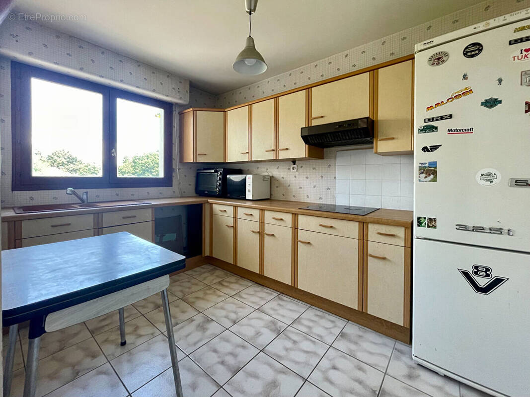 Besançon viotte - st claude : appartement t4 avec balcon, cave et garage. - photo 1