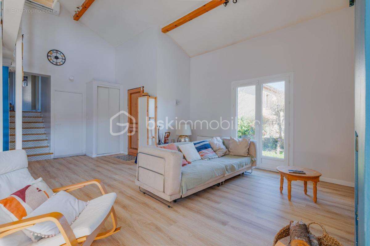 Maison familiale Vaulx en Velin Village - photo 5