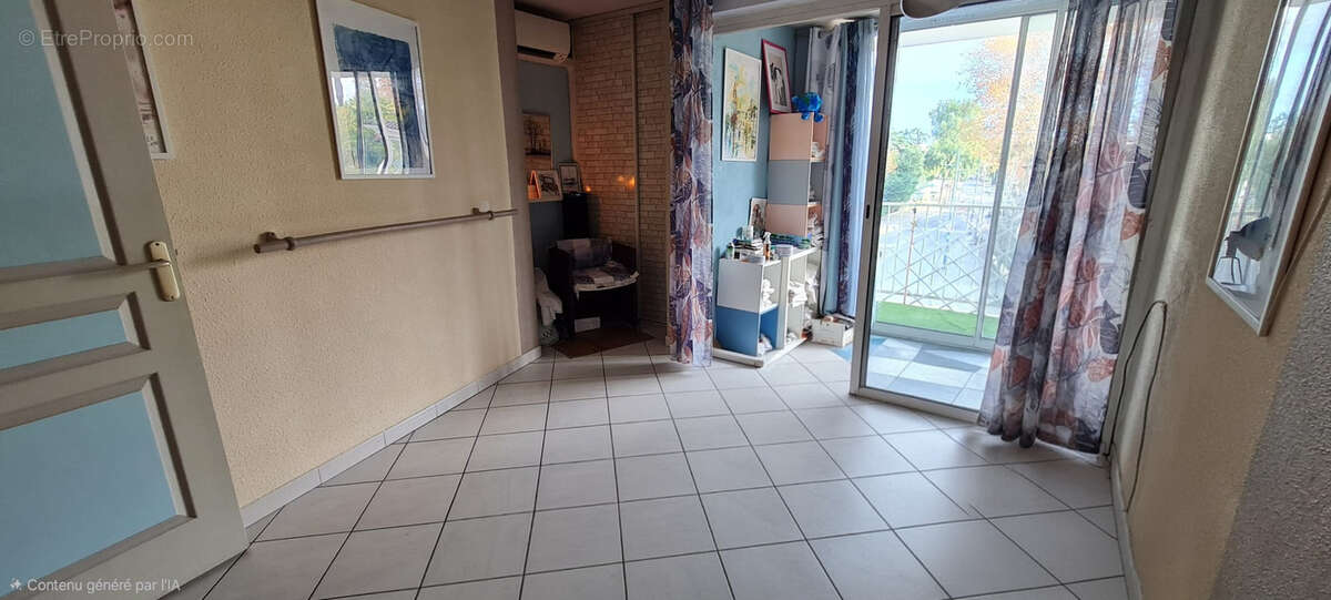 Appartement à SIX-FOURS-LES-PLAGES