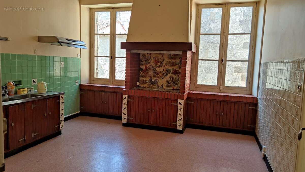 Superbe maison de maitre 7 chambres avec jardin, garage et vue sur la rivière à Saintes - photo 14