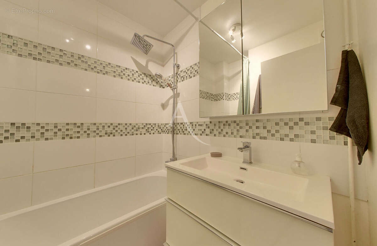Appartement à CHENNEVIERES-SUR-MARNE