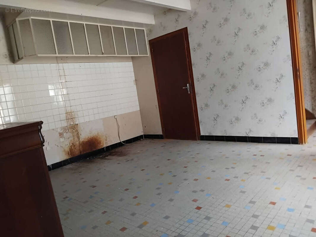 Maison à rénover à Parnoy en Bassigny - 3 pièces, 91 m² sur 1090 m² de terrain - photo 3