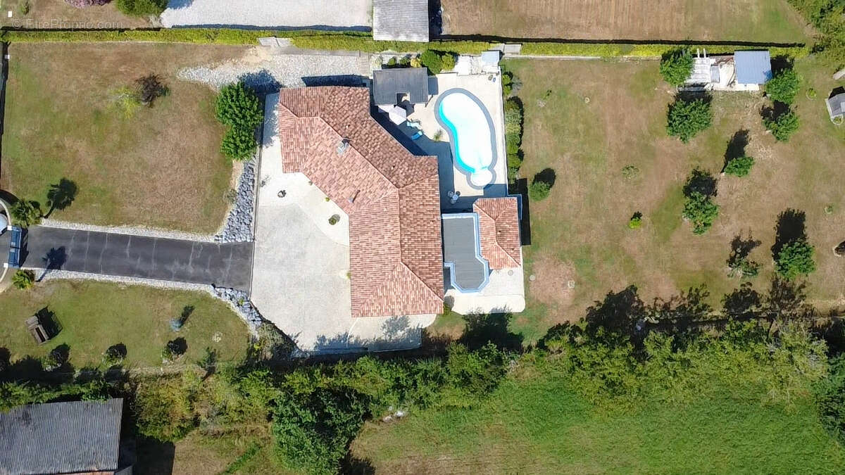 Maison à HAGETMAU