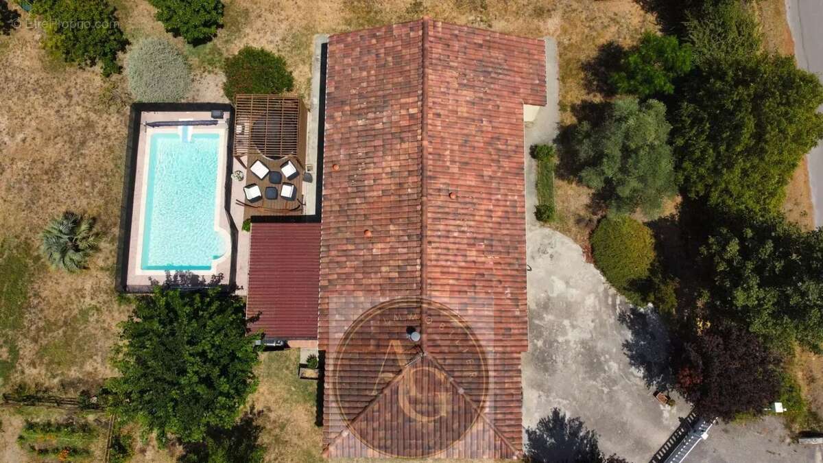 Villa T6 117m² sur terrain de 1600m² - photo 2