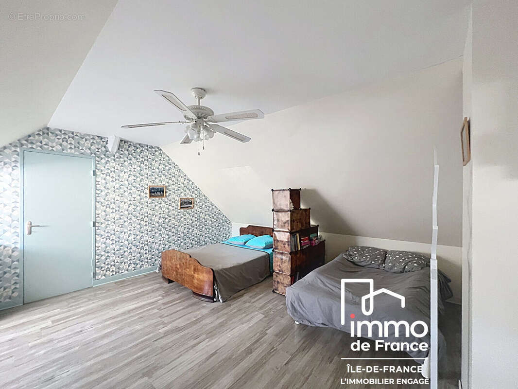 Charmante maison de 6 pièces à vendre à Landelles - 245 000 - photo 13