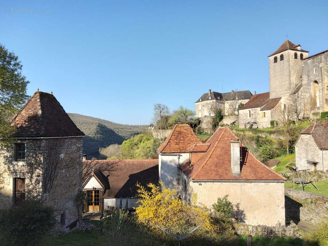 Maison à MONTVALENT