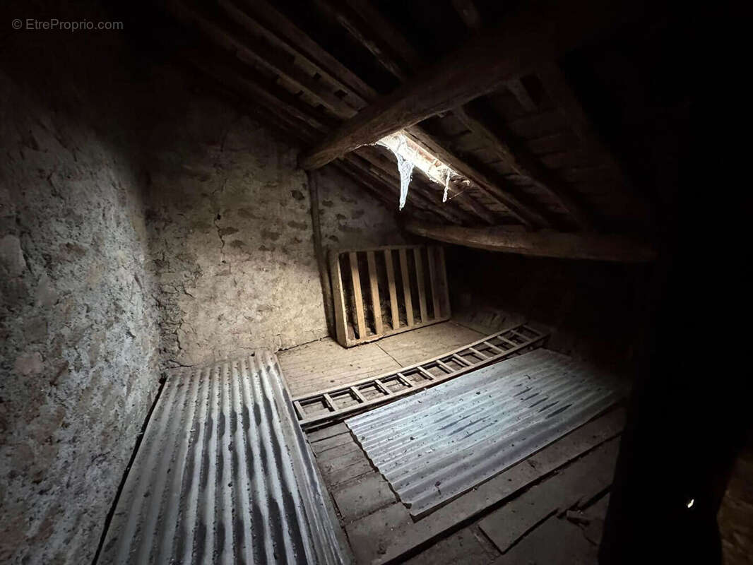 Maison à BESSINES-SUR-GARTEMPE