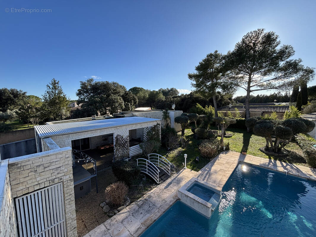 villa d’architecte de 265 m2 Villetelle - photo 3