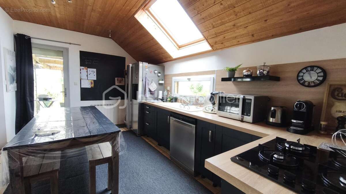 Maison à AUTRY-LE-CHATEL