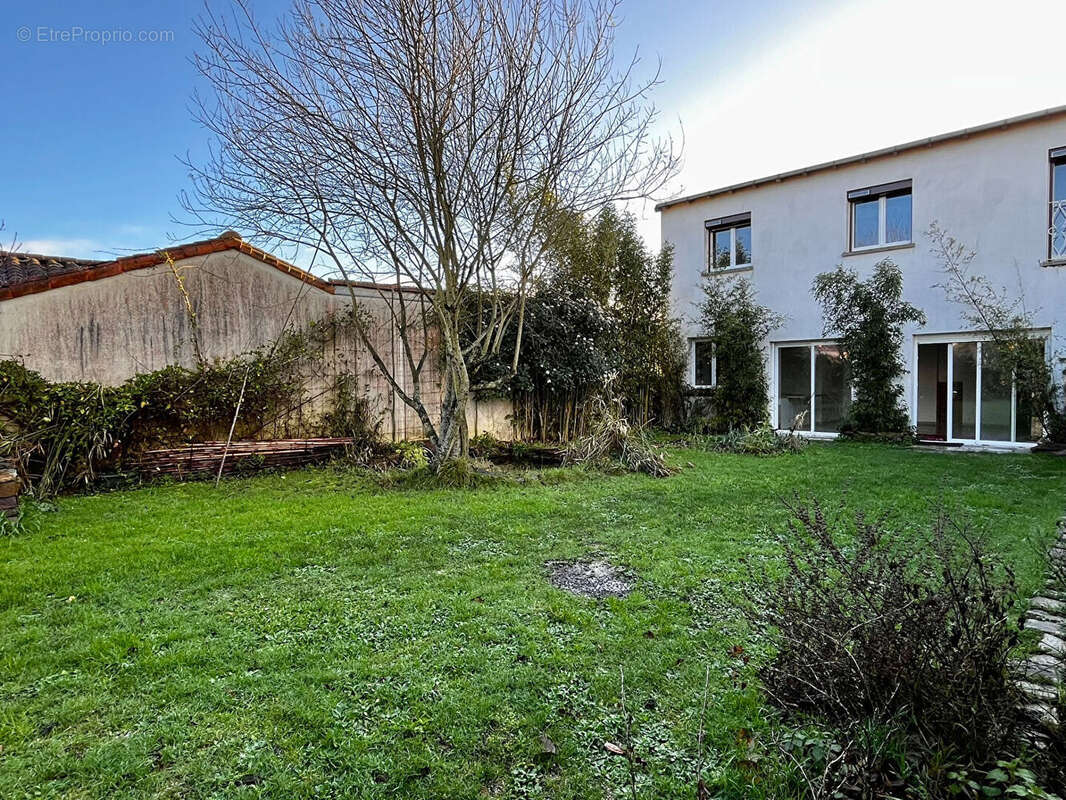 Maison à SAINTE-PAZANNE