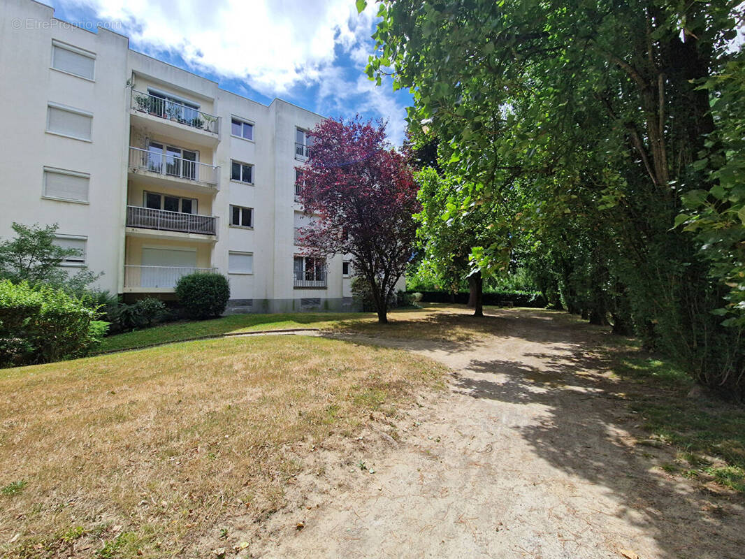 Appartement à SAINT-SEBASTIEN-SUR-LOIRE