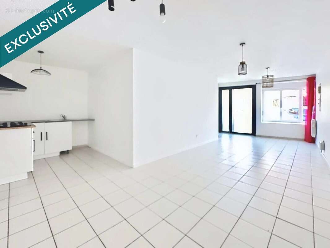Appartement 57 m² à Pont-Du-Chateau  - photo 2