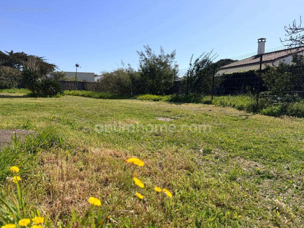 Propriété de 1300 m² – Potentiel de Division – Cœur de Village- rare -opportunité - photo 7