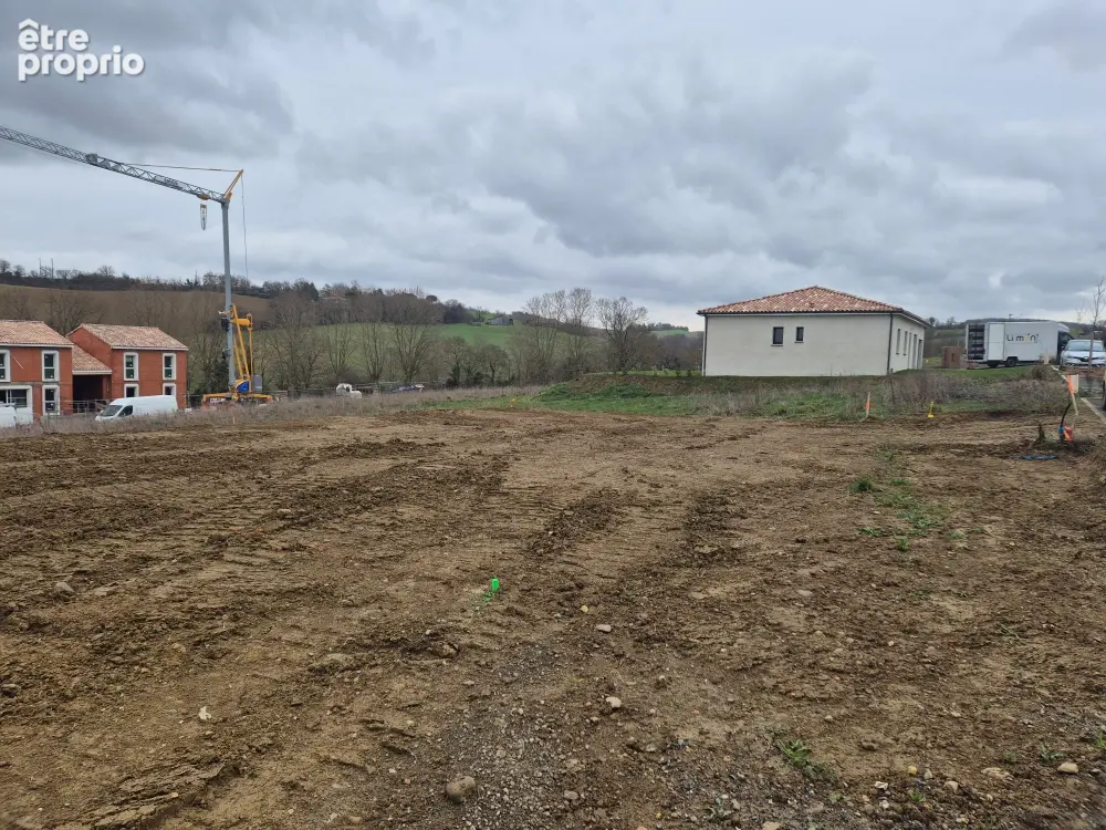 L'isle jourdain - terrain viabilise de 1150 m2 - photo 2
