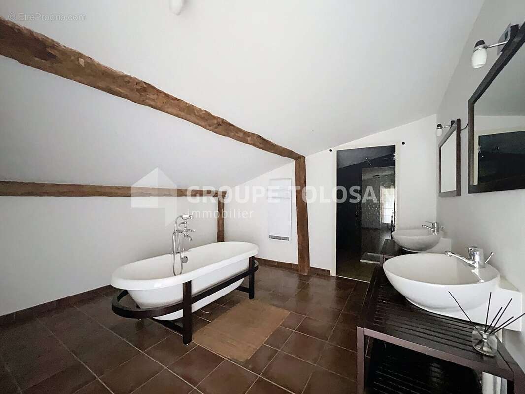 Maison à DREMIL-LAFAGE