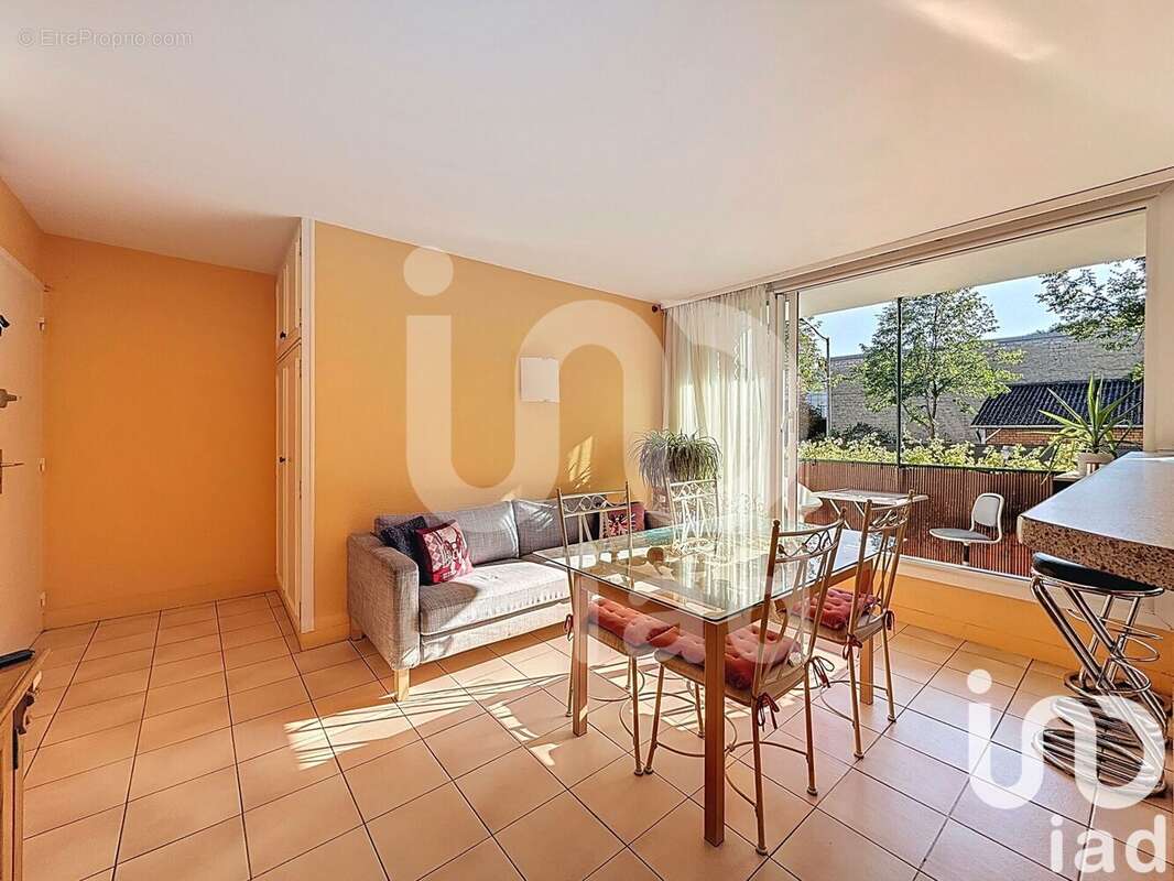 Photo 2 - Appartement à MAISONS-LAFFITTE