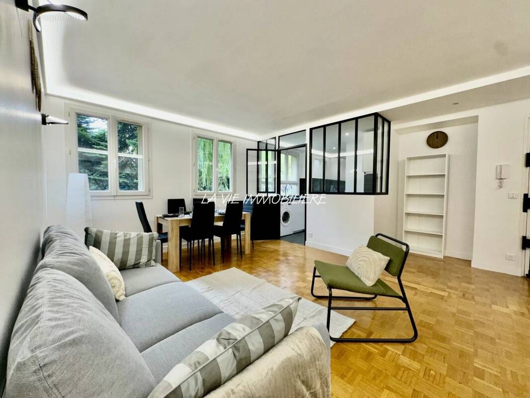 Appartement à PARIS-20E