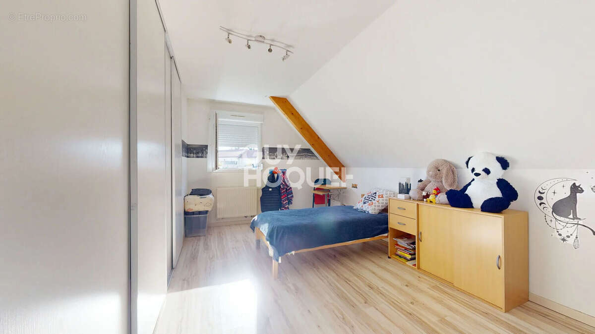 Maison à PORT-SUR-SAONE