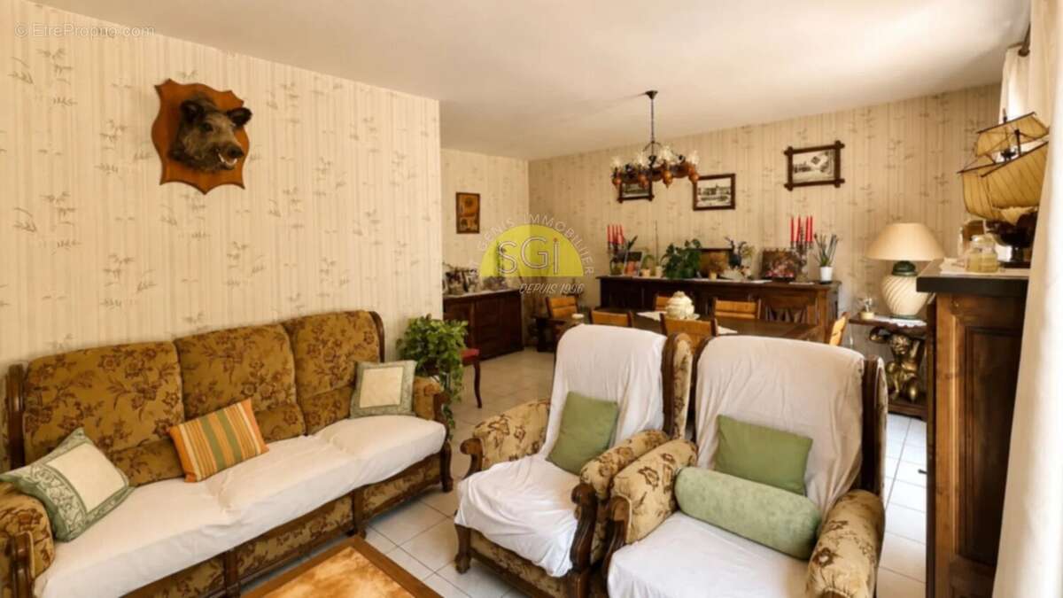 Villa 4 faces de Plain-Pied sur 621 m2 de terrain - photo 11