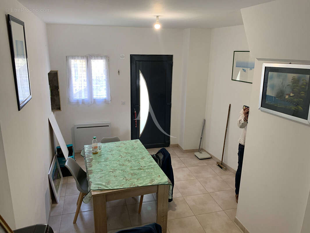 Maison à VILLARDONNEL