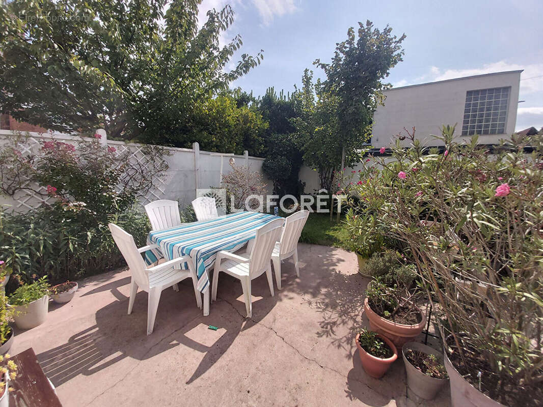 Maison à VILLEMOMBLE